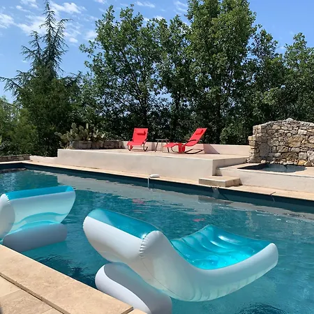 Gite Avec Piscine Privee Au Coeur D'une Foret De Chenes Proche De Vallon Pont D'arc Holiday home