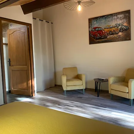 Holiday home Gite Avec Piscine Privee Au Coeur D'une Foret De Chenes Proche De Vallon Pont D'arc *