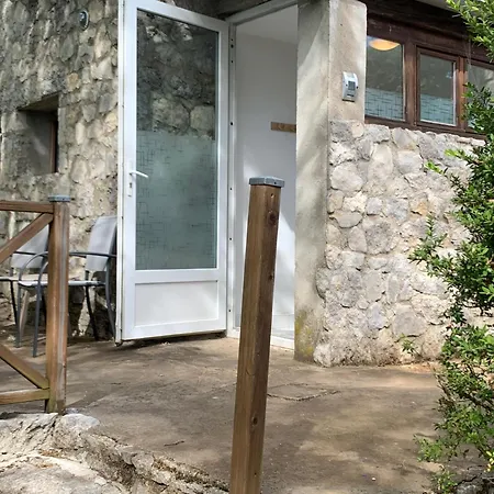 Gite Avec Piscine Privee Au Coeur D'une Foret De Chenes Proche De Vallon Pont D'arc *