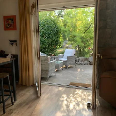 Holiday home Gite Avec Piscine Privee Au Coeur D'une Foret De Chenes Proche De Vallon Pont D'arc