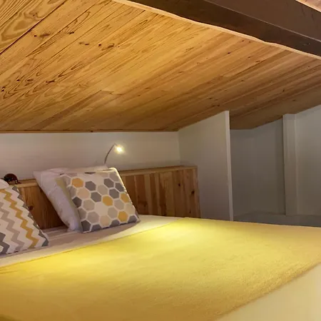 Holiday home Gite Avec Piscine Privee Au Coeur D'une Foret De Chenes Proche De Vallon Pont D'arc