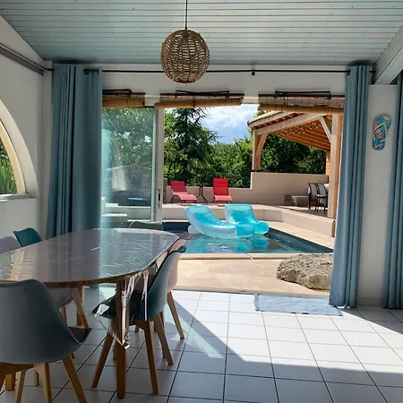 Gite Avec Piscine Privee Au Coeur D'une Foret De Chenes Proche De Vallon Pont D'arc Holiday home